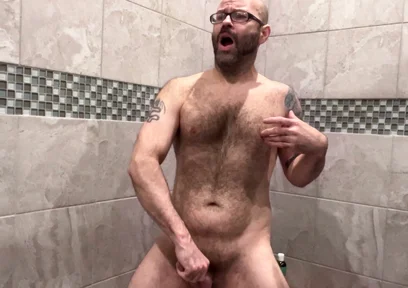 Stepdad Loves to Workout and Jerk off in Locker Room at the Gym Locker Room