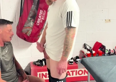 Sucking off the Masseuse