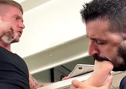 College Jock Colt Spence Finishes Homework While Getting Worshiped By Nick Charms