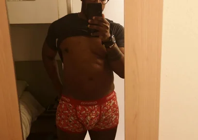 Just Show You My Room and Then Going to Paris Tomorrow Hopefully My Airbnb Has Great Views