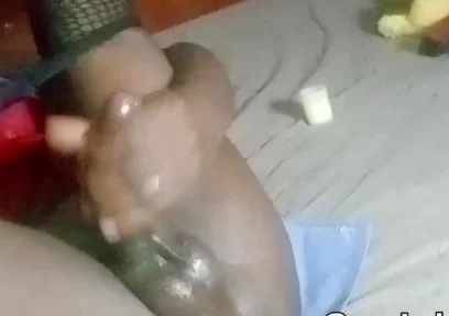 Kenyan Crossdresser Releasing a Huge Loading Bed