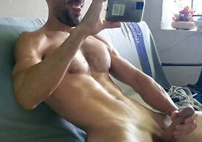Straight Latino Having Intense Cumshot Flexing His Pec Muscle. Klaus Joe