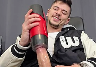 Jerking Off With My Toy !