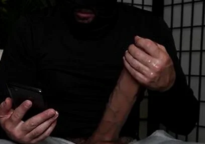 Fans Send Nudes To See My Huge Cock Cum