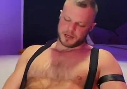 February Live Solo with a Guest Appearance From Rocco Steele!