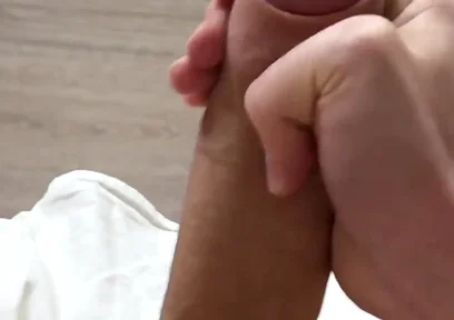 Very Fast Cumshot with a First-person View