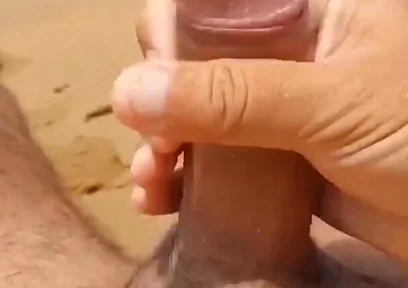Ladysilva on the Beach Jerking off and Cumming a Lot