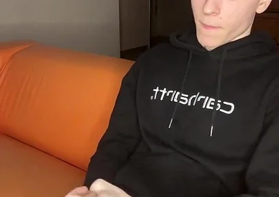 Shower Solo Has 18yo Moaning While Milking Dry