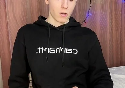 Twink Prostate Tingles During Intense Solo Hand Pump