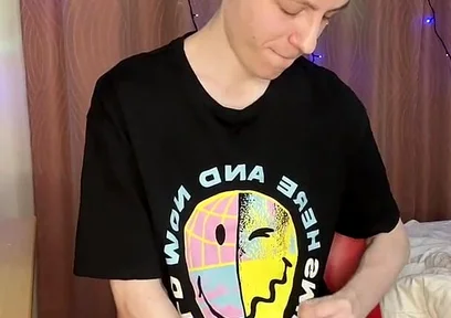 Quick Dorm Jerk Makes 23cm Cock Squirt Everywhere