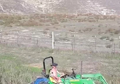 Solo Farm Time