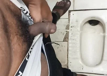 Indian Boy Outdoor Masterbate with Big Cock